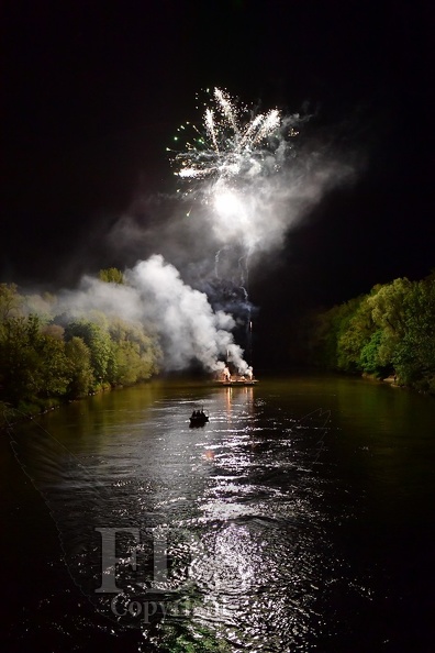 Isar_in_Flammen_01.jpg